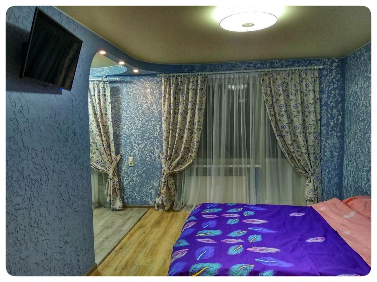 2Х Кімнатна Квартира На Вулиці Лесі Українки Uzyn Bagian luar foto